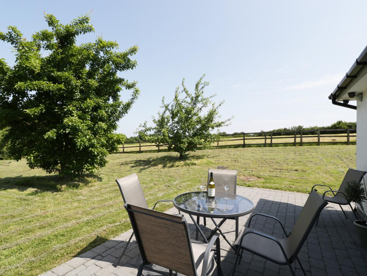 Orchard Cottage โฮลีเวล ภายนอก รูปภาพ